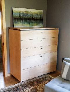 Dresser 2